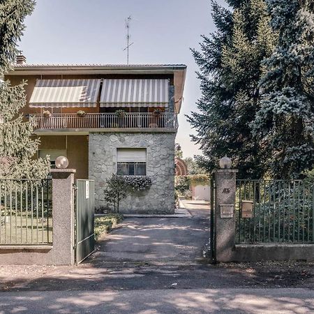 Sentirsi A Casa, Lontano Da Casa-Feel At Home Away From Home Caronno Pertusella Екстер'єр фото