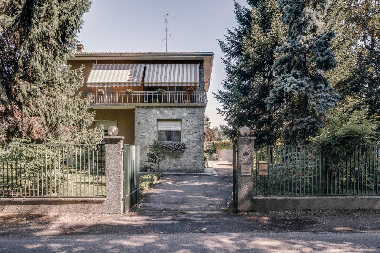 Sentirsi A Casa, Lontano Da Casa-Feel At Home Away From Home Caronno Pertusella Екстер'єр фото